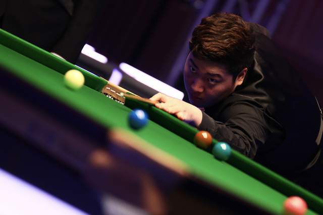 如两出局 如两出局